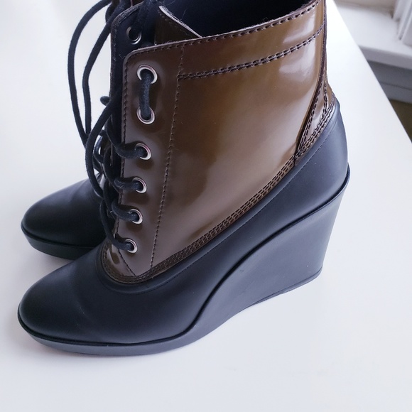 🔥BALENCIAGA Leather & Patent Boots - Picture 2 of 5